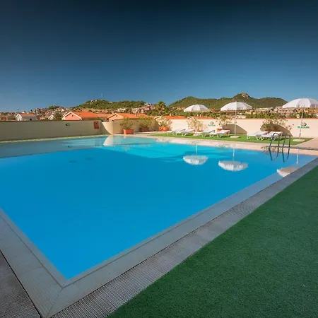 Stylish Le Fontane 2 Bedrapt T6 Sleeps 6 * וילסימיוס