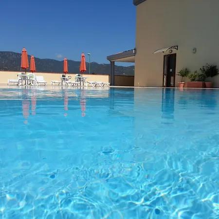 Stylish Le Fontane 2 Bedrapt T6 Sleeps 6 Appartamento