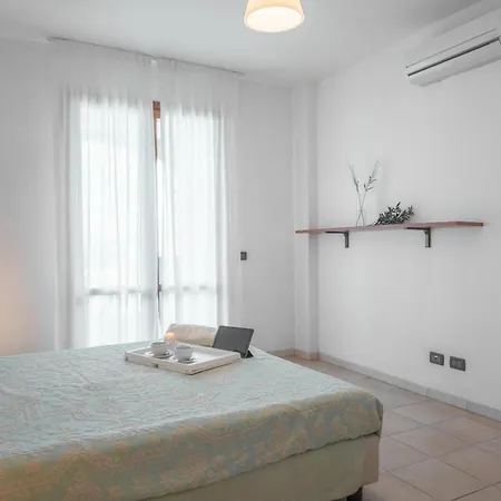 Stylish Le Fontane 2 Bedrapt T6 Sleeps 6 * Villasimius