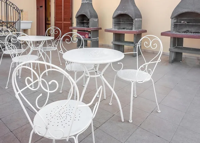 Stylish Le Fontane 2 Bedrapt T6 Sleeps 6 Apartamento Villasimius